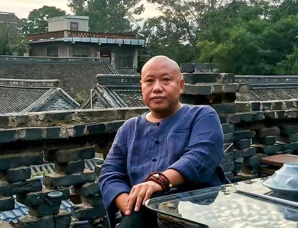 魏奇