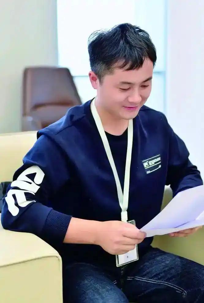 吴钢